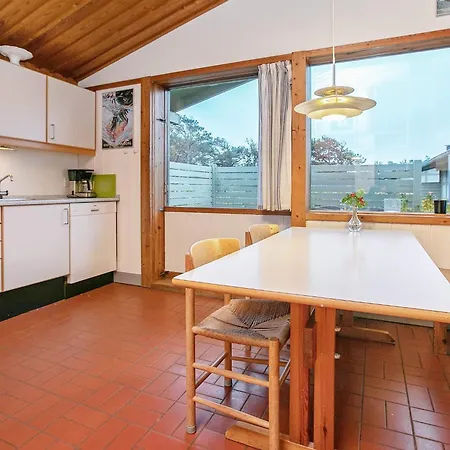 6 Person In Casa de Férias Gilleleje